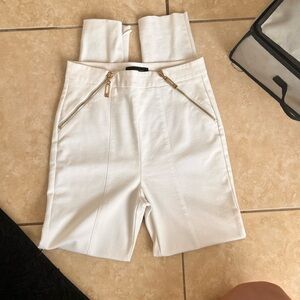 Elegant White Zippered Skirt